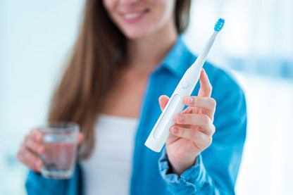 The Benefits of Using an Electronic Toothbrush